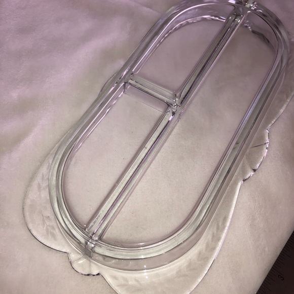 Vintage clear glass etched divided relish tray - Picture 6 of 7